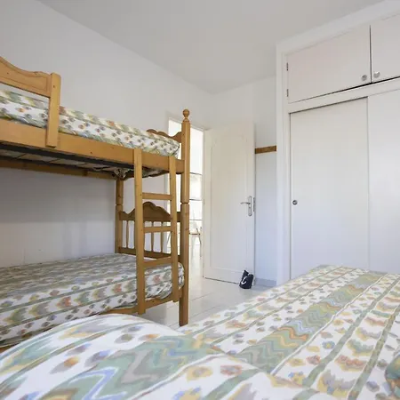 Zodiac 545 Apartment